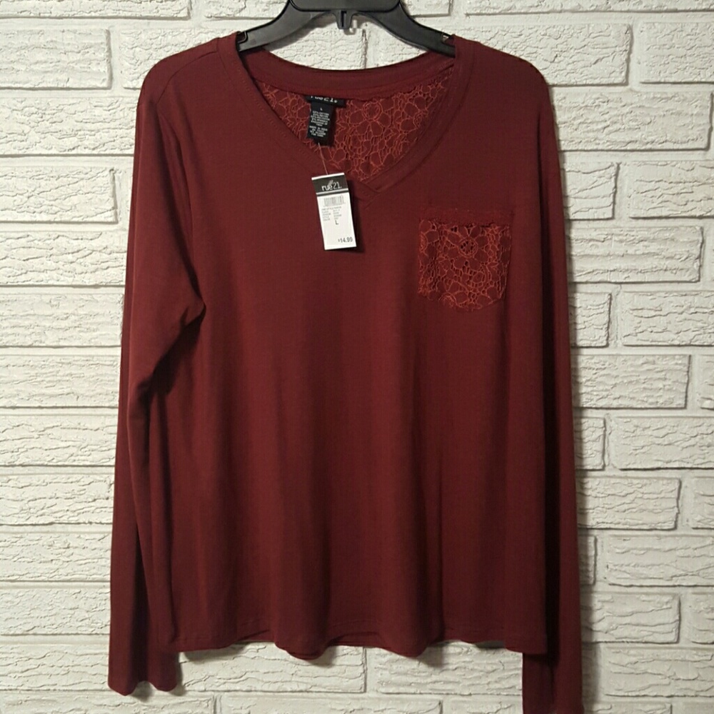 Women's Rue 21 Top Size Large